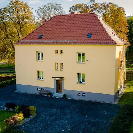 Lena Iii Deluxe * 코바리