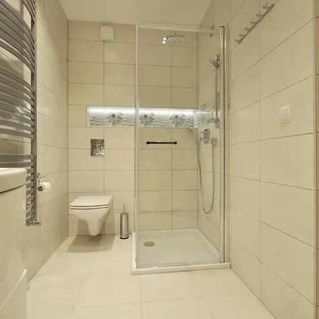 Lena Iii Deluxe 아파트 코바리